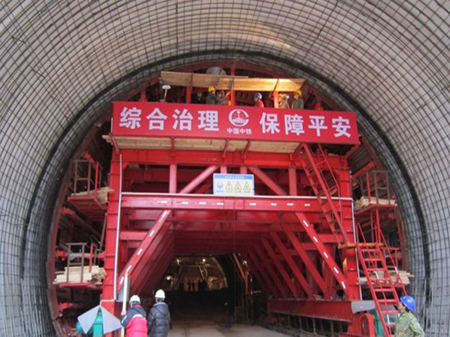 隧道二衬_唐山市丰润区曼特钢模板有限公司